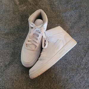 Puma High tops size 7.5